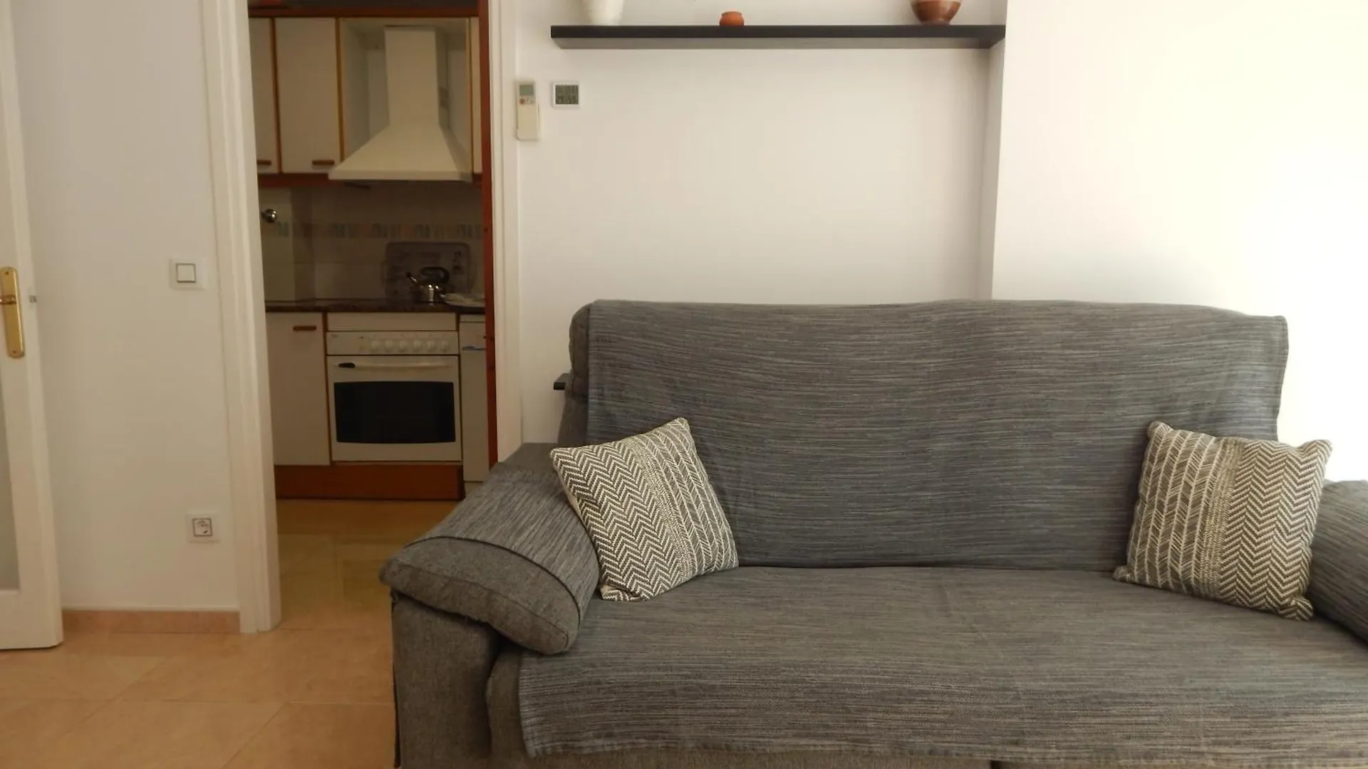 Les Pitas I 2N 1A Acogedor Apartamento ジローナ 0*,  スペイン